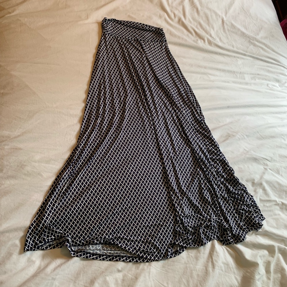 SF Navy & white maxi skirt